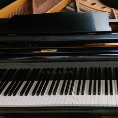 グランドピアノYAMAHA　