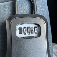 認証つき南京錠（ドア掛け）の画像
