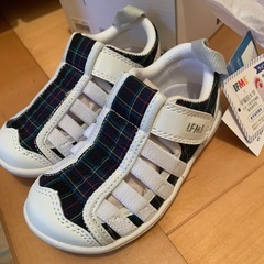 新品✩イフミー サンダルの画像