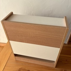 ルーター　コンセントカバー　ラック
