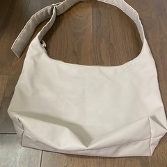 ショルダーバッグ
