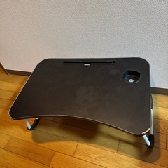 ベッドテーブル