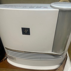 シャープ　加湿セラミックヒーター