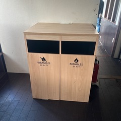 ダストボックス