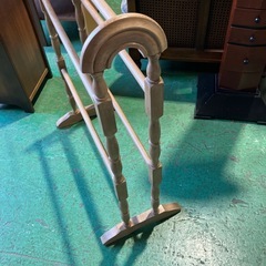 【イギリス家具ブランド】THE PENNY WISE カントリーで有名なペニーワイズ　タオル掛け　ラック　木製　　の画像