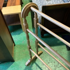 【イギリス家具ブランド】THE PENNY WISE カントリーで有名なペニーワイズ　タオル掛け　ラック　木製　　の画像