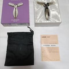 【新品】美顔ローラー　微電流　マッサージ ローラーの画像
