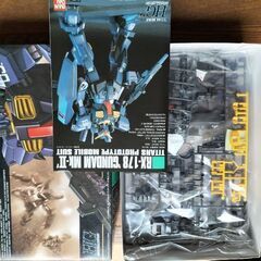 HGZZガンダムとHGガンダムMK2ティターンズversionの画像