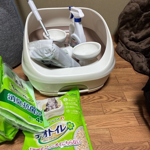 猫のグッズとキャンプ品
