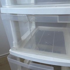 プラスチック製 クローゼットチェスト 5段／訳あり格安の画像