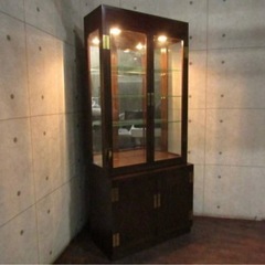 定価77万円‼️  ■domani/ドマーニ/最高級 ■Morganton/モーガントン ■飾り棚/食器棚/照明付き の画像