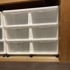 キャスター付き押入れ収納ケース