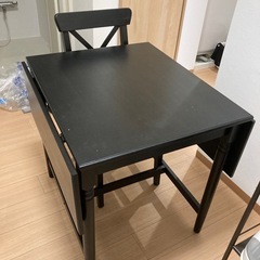 IKEA 伸縮可能　ダイニングテーブルセット