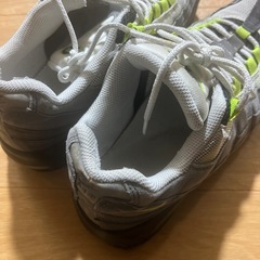 エアマ ックス95限定品です。 多少の使用
感はありますがいいと思います。 10000円はお買い得です。 の画像