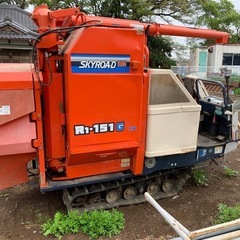 クボタ　コンバインの画像