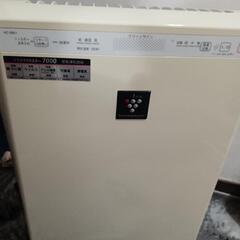 SHARP加湿空気清浄機2011年、除菌清掃済み、使用頻度少なく自宅