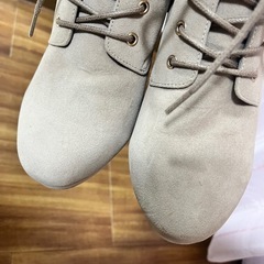 【直接引き取り限定　神奈川県高津区】マジェスティックレゴン　ショートブーツの画像