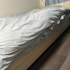 シングルベッド、マットレス、冷蔵庫の3点セット