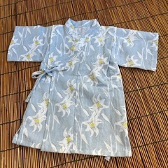 百合の花柄
手ぬぐい甚平上だけ❣️