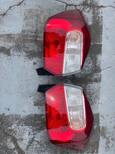 スバル　インプレッサスポーツ　純正ウインカー　左右セット