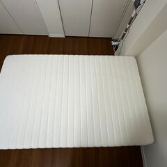 【0円／使用1年未満】セミダブルベッドの画像