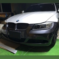 2013年後期BMW 320i E90 部品取り、