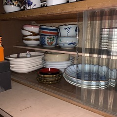 食器　お皿　コップ　急須　湯呑み　ティーカップなどの画像