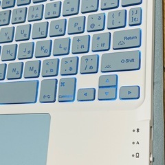 iPadケース【第11世代A16】キーボード付(ペンは付いてません)の画像