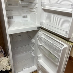 シャープの冷蔵庫の画像