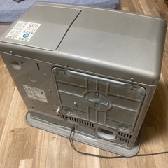 CORONA石油ファンヒーターの画像