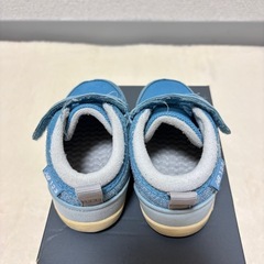 子供　キッズ　ベビー　13cm ニューバランス　靴　スニーカー　水色の画像