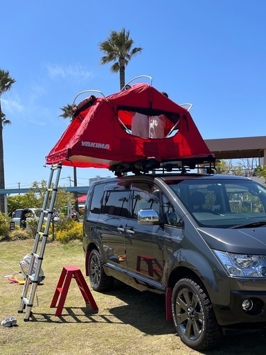 ルーフテント YAKIMA（ヤキマ）スカイライズ サイズS  ルーフトップテント