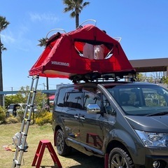 ルーフテント YAKIMA（ヤキマ）スカイライズ サイズS  ルーフトップテントの画像