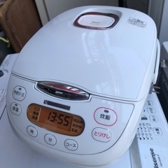 炊飯器 ヤマダ YAMADASELECT YECM10G1 5合炊き W 5合　2020年の画像