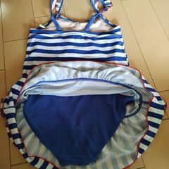 [決まりました]水着 140cm ワンピースタイプの画像