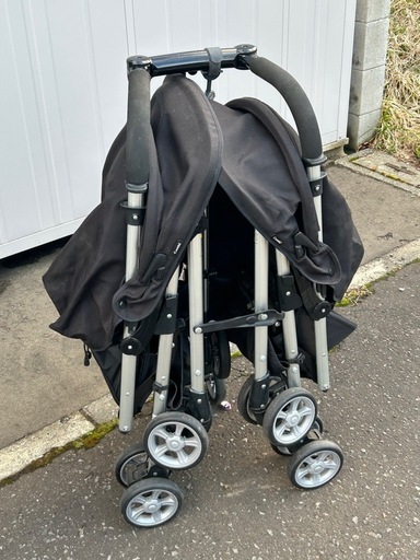Combi ツインスピンGC 2人乗りベビーカー (ゆう) 真駒内のベビー