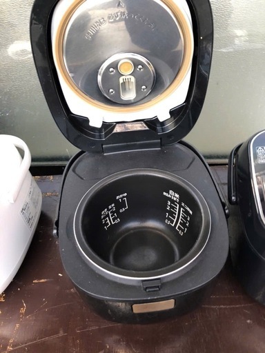 パナソニック 炊飯器 3.5合 ひとり暮らし IH式 ブラック SR-KT068 2019年