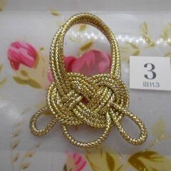 新品未使用590円　沖縄三線専用　各色糸掛け　単品価格です、時にはイメチェンを !の画像