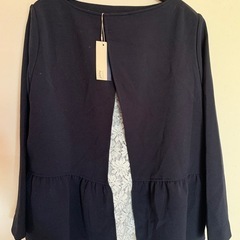タグ付きレディース服