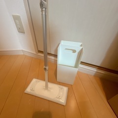 クイックルワイパー　ケース付き
の画像