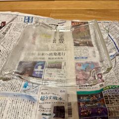 【ガラス製・瓦型プレート】30cm×30cmの画像