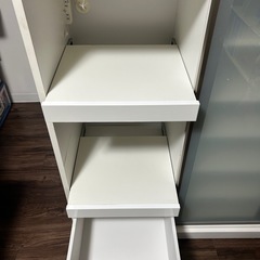 食器棚の画像