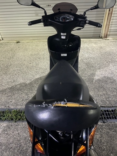 堺市南区発　スズキ　アドレスv125s 社外マフラー　バックレスト　実働　格安　配送可
