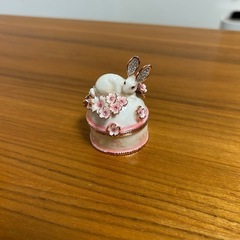 うさぎの小物入れ　アクセサリー入れ