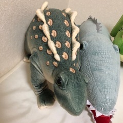 恐竜ぬいぐるみセットの画像