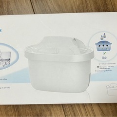 【値下げ】【美品】ブリタ　浄水器の画像