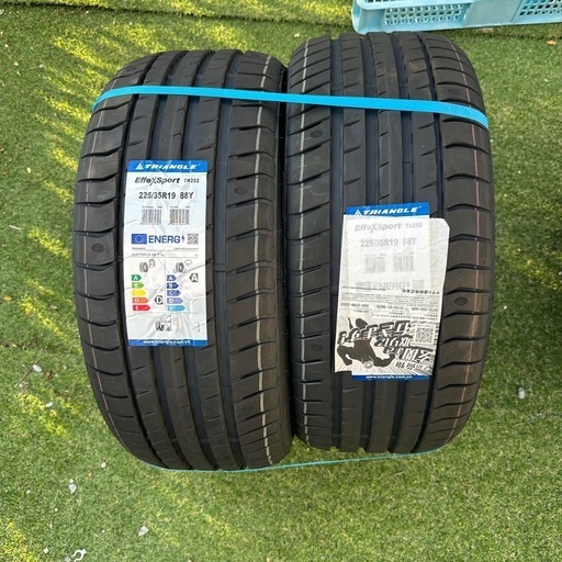 タイヤ、ホイール 225 35 19