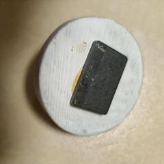 　LONDON　揺れるマグネットの画像