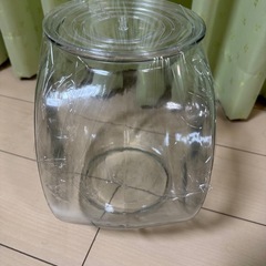 ガラス製金魚鉢の画像