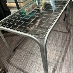 ガラステーブル